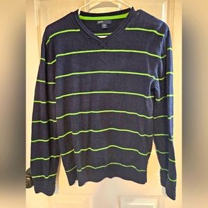 Boy's Gapkids V neck Sweater Size XXL